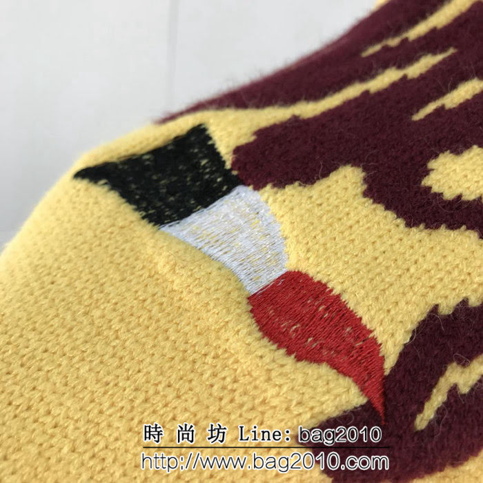 Moncler蒙口 18ss秋冬新款 黃色針織毛衣 修身勾花袋鼠兜口袋 手臂處經典logo 官網同步  ydi2069